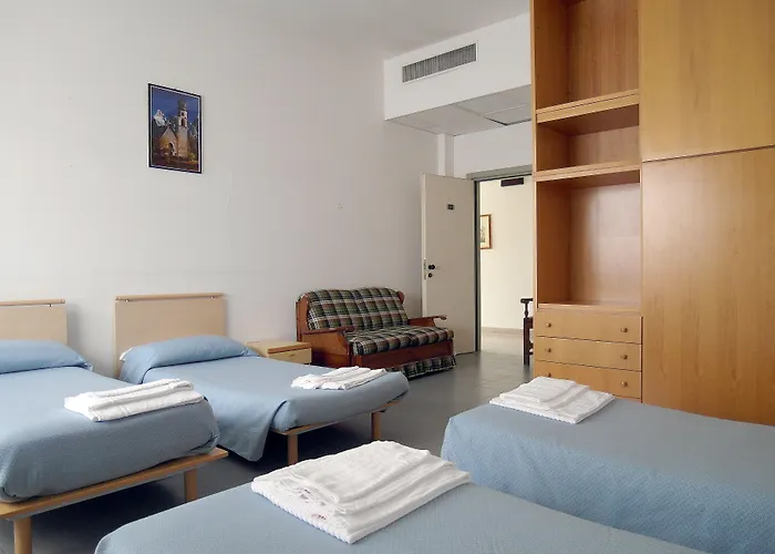 Pensjonat Casa Per Ferie Opera Don Calabria 4*