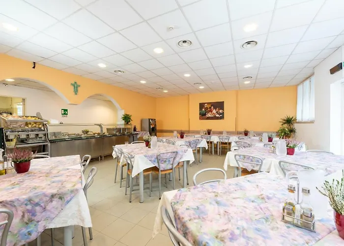 Pensjonat Casa Per Ferie Opera Don Calabria 4*